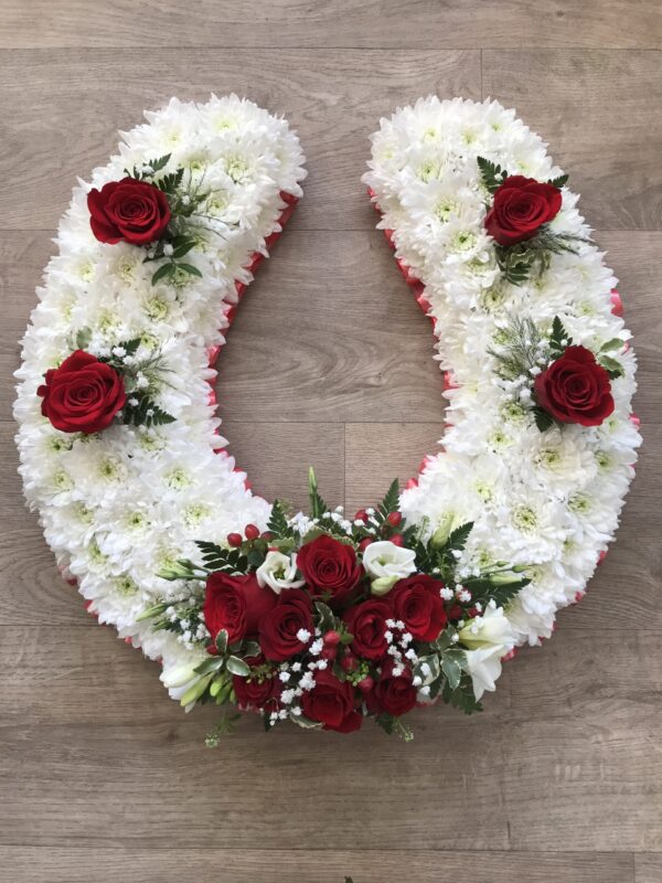 Horse shoe tribute