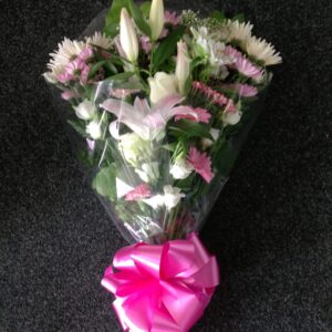 Pink and white flat spray