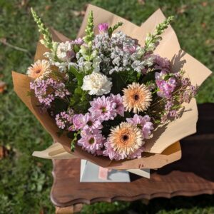 *Gentle Seasonal Bouquet (same day)